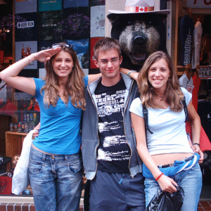 Crea vinculos y forja amistades, un valor fundamental en Club Descubrir