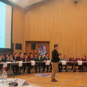 Jovenes en las naciones unidas, aprendiendo, interactuando, creciendo. Club Descubrir